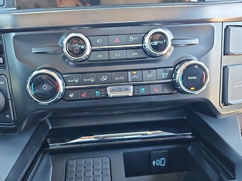 New 2026 Ford F250 4x4 Crew Cab Super Duty image 13