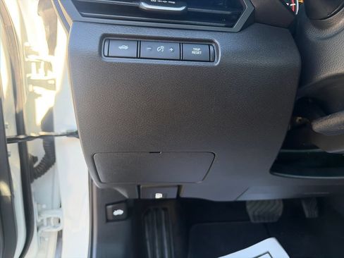 Used 2025 Nissan Altima 2.5 SV AWD/4WD image 31