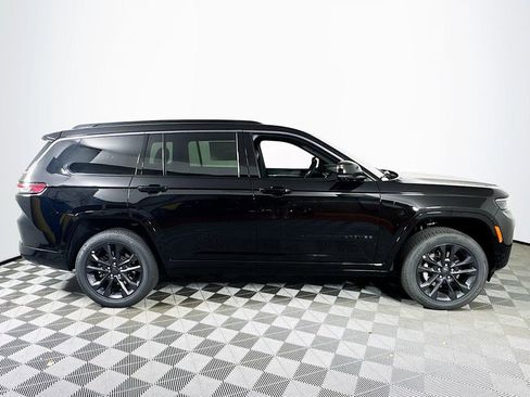 New 2026 Jeep Grand Cherokee L Limited AWD/4WD image 8