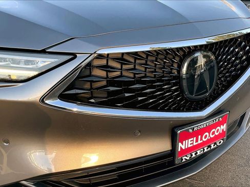 Used 2023 Acura MDX FWD w/ Technology Package image 32