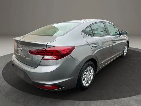 Used 2019 Hyundai Elantra SE image 5