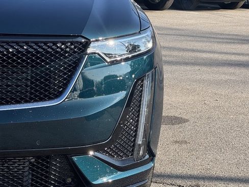 Used 2025 Cadillac XT6 Sport w/ Platinum Package image 5