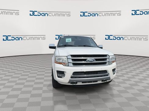 Used 2015 Ford Expedition Platinum image 3