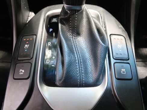 Used 2018 Hyundai Santa Fe Sport w/ 2.4L Tech Package 04 FWD image 20