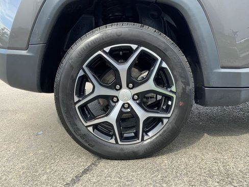 Used 2024 Jeep Compass Limited AWD/4WD image 28