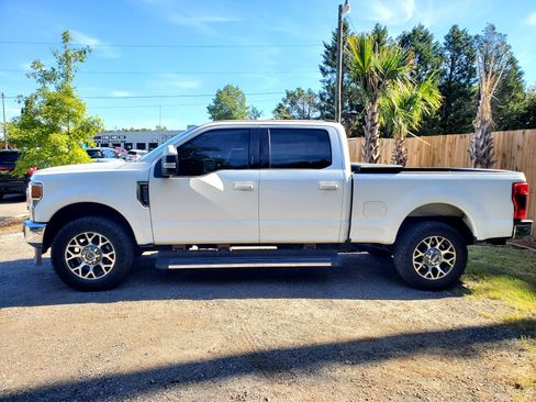 Used 2021 Ford F250 Lariat w/ Lariat Value Package image 5