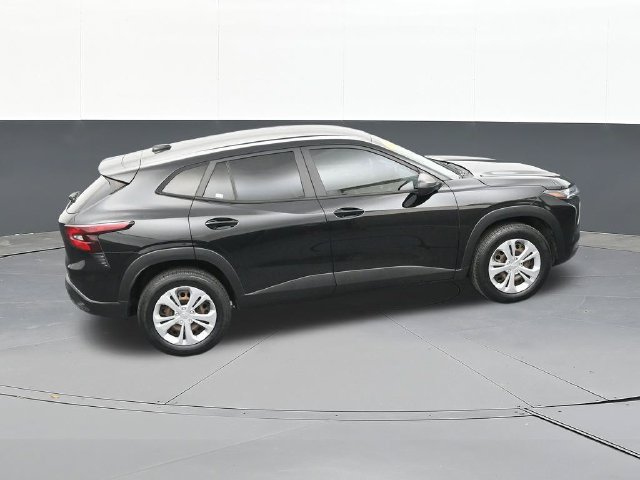 Used 2024 Chevrolet Trax LS FWD image 58