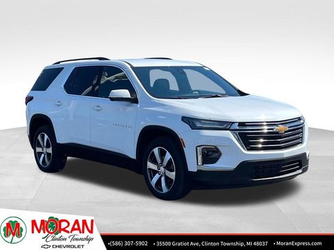 Certified 2023 Chevrolet Traverse LT w/ LT Premium Package AWD/4WD image 8