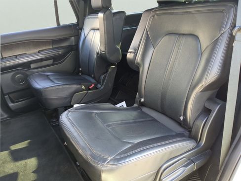 Used 2021 Ford Expedition Limited image 22