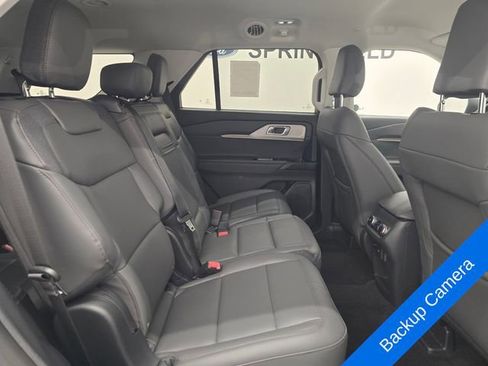 New 2026 Ford Explorer Active AWD/4WD image 13