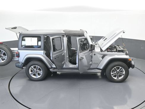 Used 2019 Jeep Wrangler Unlimited Sahara AWD/4WD image 71