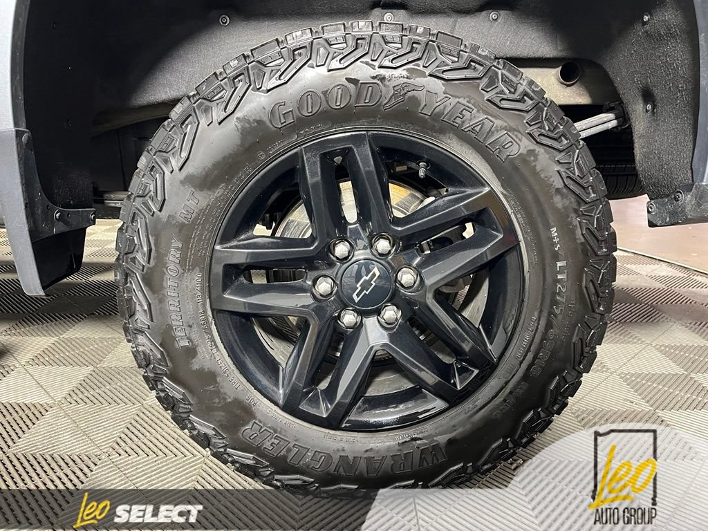 Used 2023 Chevrolet Silverado 1500 Custom Trail Boss AWD/4WD image 28