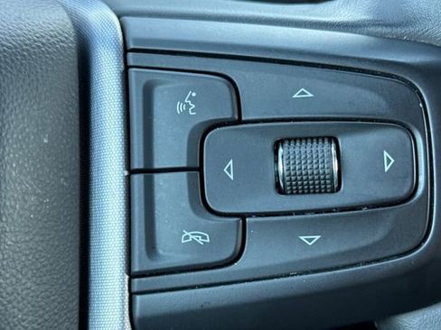 Used 2024 GMC Sierra 1500 SLT image 39