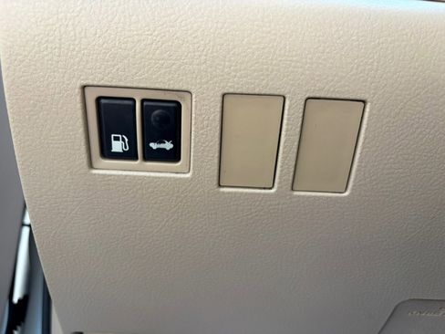 Used 2007 Toyota Avalon XLS FWD image 37