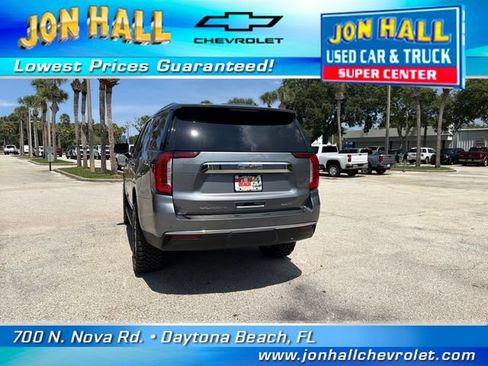 Used 2021 GMC Yukon SLT w/ Rear Media and Nav Package AWD/4WD image 7