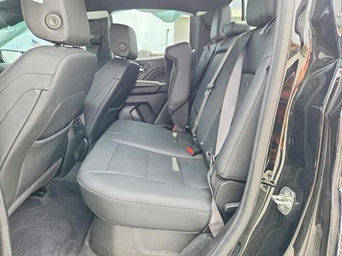 Used 2024 GMC Canyon Elevation w/ Elevation Premium Package RWD image 10