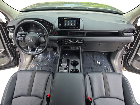 Used 2024 Honda Pilot EX-L image 9