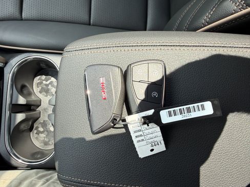New 2026 GMC Canyon Denali AWD/4WD image 38