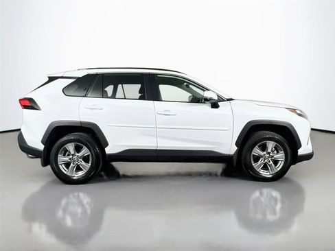 Used 2024 Toyota RAV4 XLE w/ Convenience Package AWD/4WD image 7