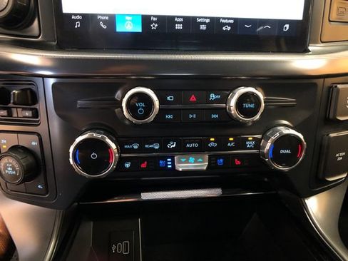 Used 2025 Ford F150 Lariat w/ Equipment Group 501A Mid AWD/4WD image 18