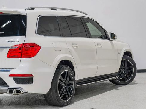 Used 2016 Mercedes-Benz GL 63 AMG 4MATIC image 13