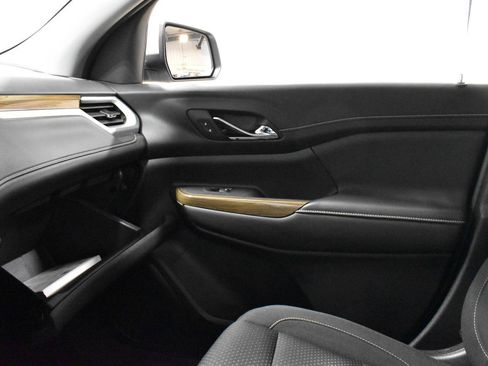 Used 2023 GMC Acadia SLE w/ Driver Convenience Package image 22