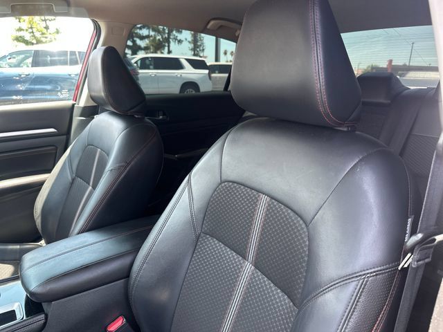 Used 2023 Nissan Altima 2.5 SR FWD image 10