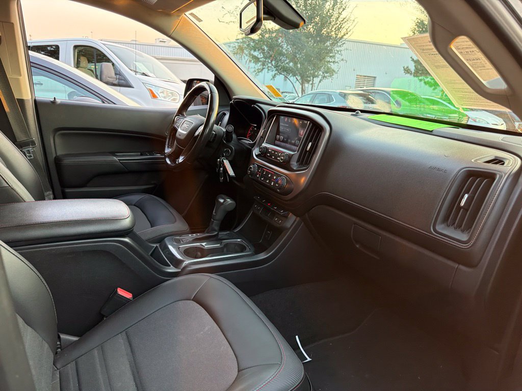 Used 2016 GMC Canyon SLE w/ All Terrain Package AWD/4WD image 5