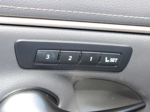 Used 2024 Lexus ES 300h w/ Premium Package FWD image 12