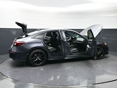 Used 2025 Honda Civic Sport image 40