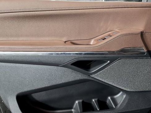 New 2025 Lincoln Navigator L Reserve image 12