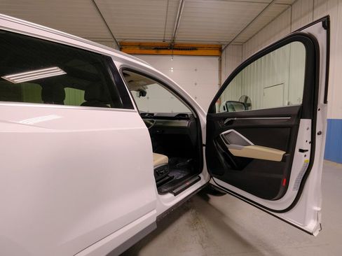 Used 2025 Audi Q3 2.0T Premium image 15