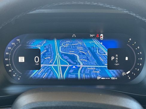 Certified 2025 Volvo XC40 B5 Plus AWD/4WD image 27