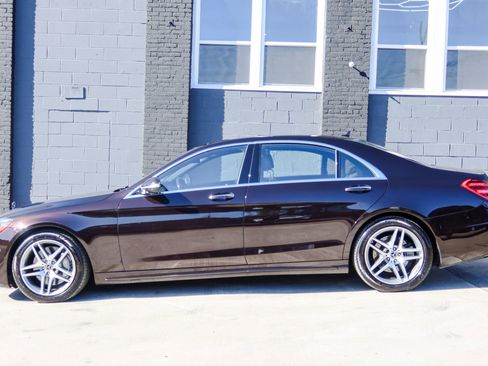 Used 2018 Mercedes-Benz S 560 4MATIC Sedan image 5