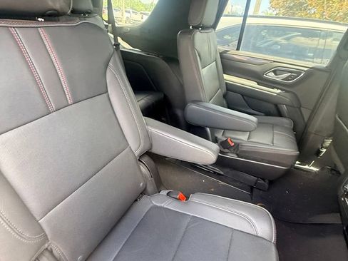 Used 2022 Chevrolet Tahoe RST w/ Luxury Package RWD image 15