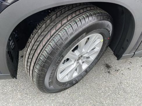 New 2026 Toyota Grand Highlander XLE image 10