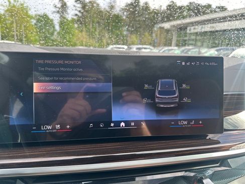 New 2026 BMW X5 sDrive40i w/ Climate Comfort Package RWD image 38