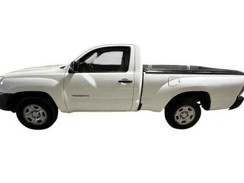 Used 2010 Toyota Tacoma 2WD Regular Cab image 2