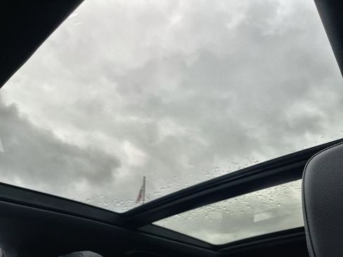 Used 2025 Mercedes-Benz GLE 350 4MATIC image 18