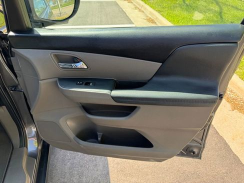 Used 2015 Honda Odyssey EX image 15
