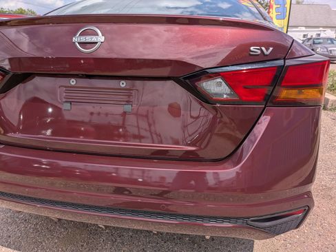 Used 2023 Nissan Altima 2.5 SV FWD image 15