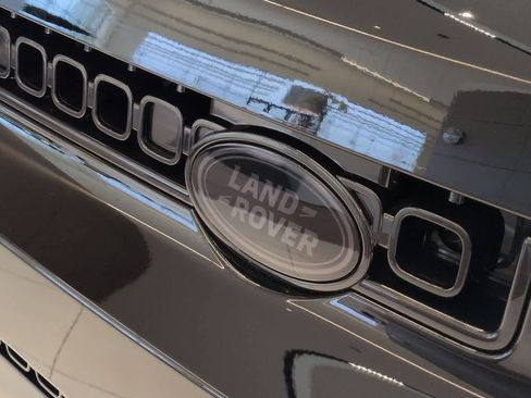 New 2026 Land Rover Defender 110 OCTA AWD/4WD image 10