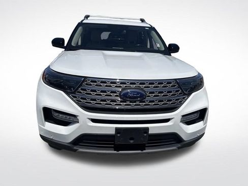 Certified 2022 Ford Explorer Limited w/ Equipment Group 301A AWD/4WD image 12
