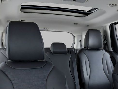 New 2026 Kia Carnival SX Prestige FWD image 27