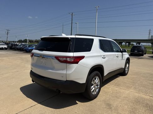 Used 2021 Chevrolet Traverse LT FWD image 15