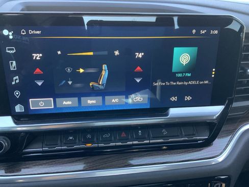 Used 2022 Chevrolet Silverado 1500 LT Trail Boss w/ LPO, Dark Essentials Package image 41