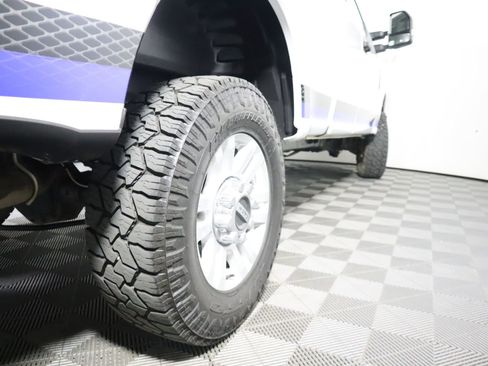 Used 2018 Ford F350 XLT w/ XLT Value Package image 9