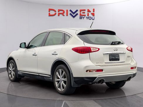 Used 2017 INFINITI QX50 2WD image 3