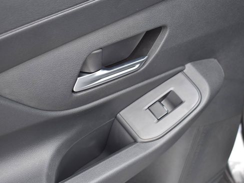 Used 2026 Nissan Sentra SV w/ Floor Mat Package FWD image 40