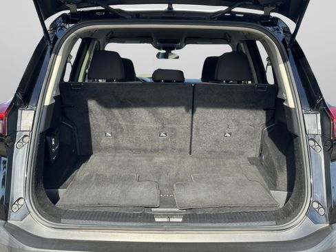 Certified 2023 Nissan Rogue SV FWD image 11